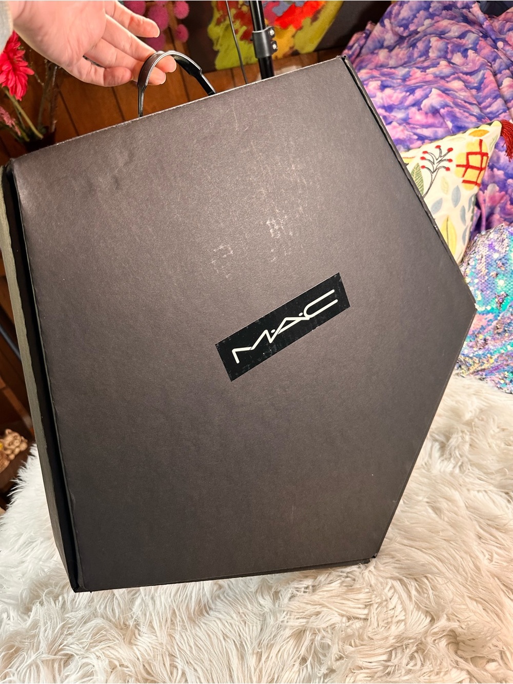 MAC • Stars For Days 2019 Limited Edition Advent Calendar Lavender Glitter Box - Picture 9 of 17